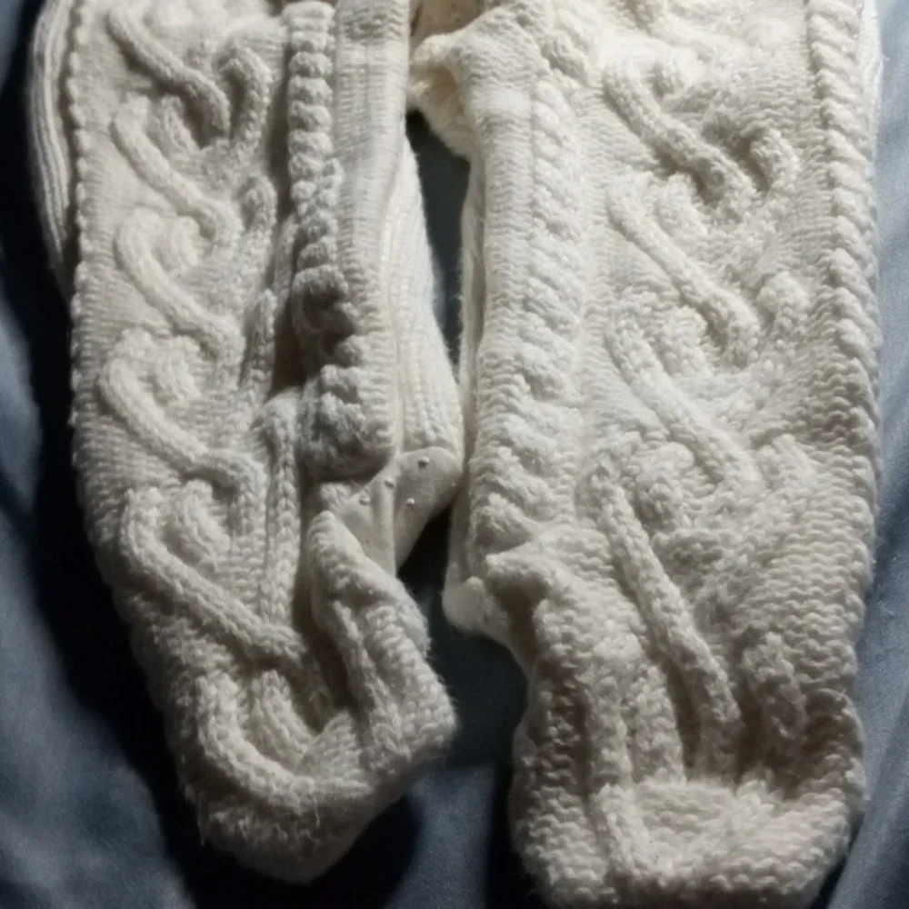 Like New, Baby Gap 3-6 Months Cable Knit Sweater Footed Onesie Coverall - Picture 2 of 13